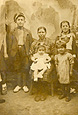 Οικογενειακή φωτογραφία της Γιαννούλας Αλτίνογλου