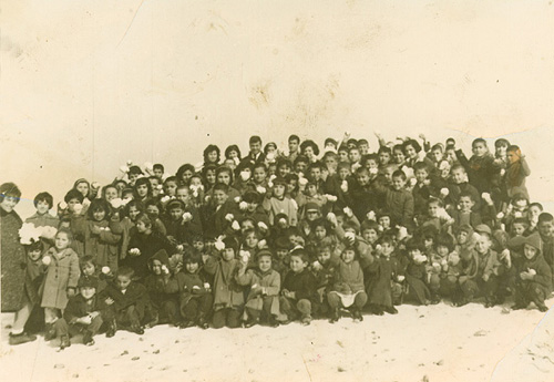 Μαθητές του χωριού στο Μαυρόλοφο (1967)