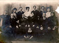Φωτογραφία της οικογένειας Παναγιωτόπουλου στη Σμύρνη πριν το 1910.
